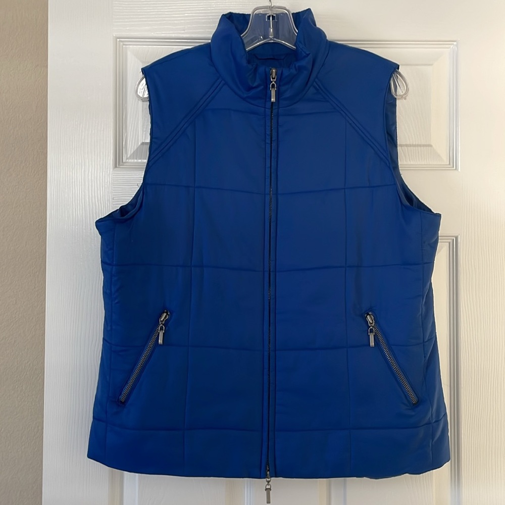 CHARTER CIUB QUILTED STAND COLLAR, ROYAL BLUE VEST- SIZE LARGE - Picture 12 of 14